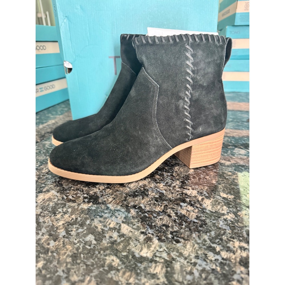 TOMS Delilah Black Suede Water Repellent Whipstitch Ankle Boots Womens 9 NEW